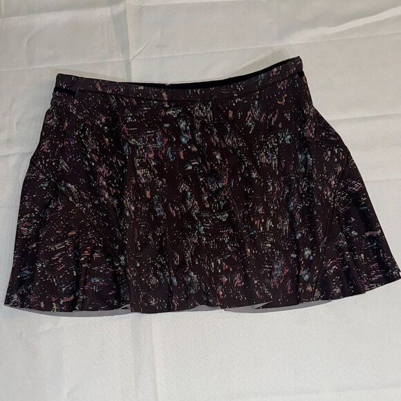 Athleta Black Patterned Multicolor Skort Size Small - Picture 1 of 9